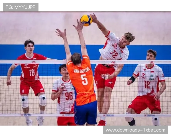 波兰超级杯决赛局末关键分:萨萨克强攻得手,卢布林锁定胜局 波兰超级杯决赛局末关键分:萨萨克强攻得手,卢布林锁定胜局